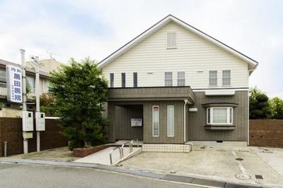 Commercial Property for Sale in Asahigaoka, Ikeda - Long-term Tenant — Image 1, Ikeda, Osaka