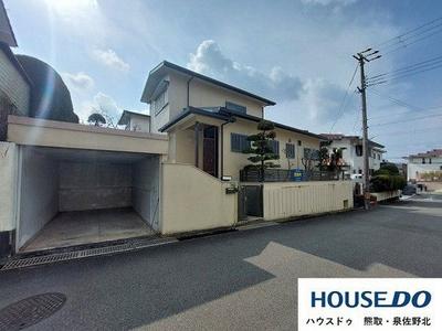 Spacious 4DK House in Yamanotedai with Double Parking — Image 1, Kumatori, Osaka