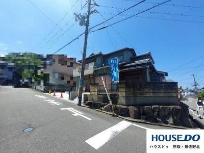 Spacious 5LDK House in Kumatori with Investment Potential — Image 2, Kumatori, Osaka