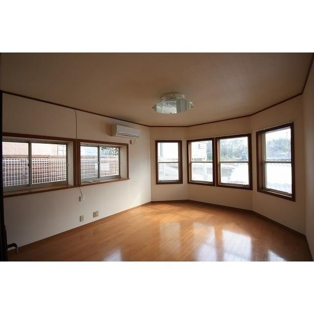 Sophia Shitobe Duplex Apartment Building for Sale in Tsuyama - Thumbnail 3