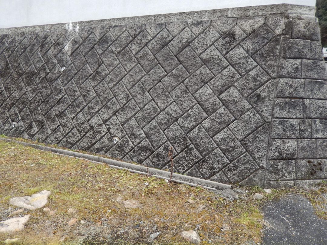 264 sqm Land for Sale in Quiet Maniwa City, Okayama - Thumbnail 2