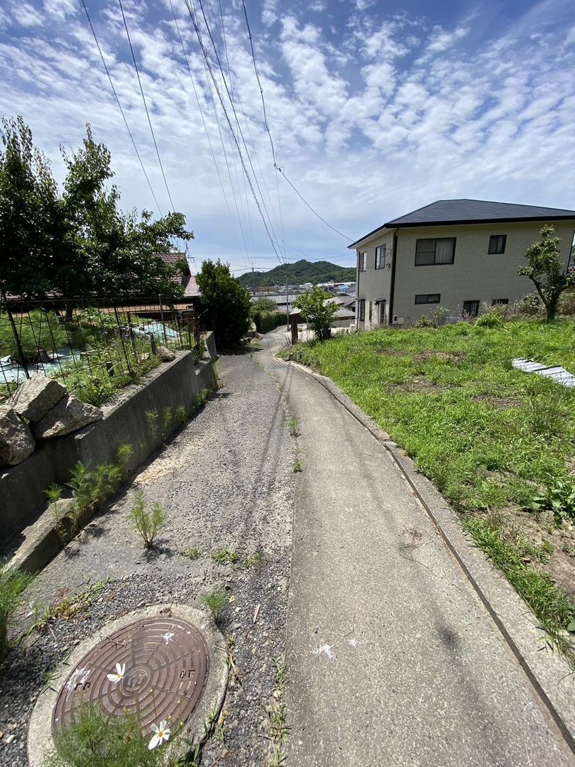 115.86 Tsubo Residential Land for Sale in Tamano, Okayama - Thumbnail 2