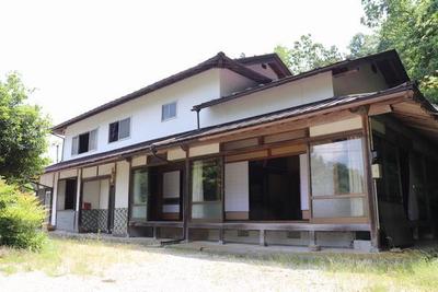 Traditional 5LDK House in Okuizumo with Large Land — Image 1, Okuizumo, Shimane