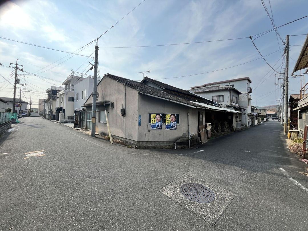 Land for Sale in Okayama City - 241.32 sqm Corner Lot - Image 1