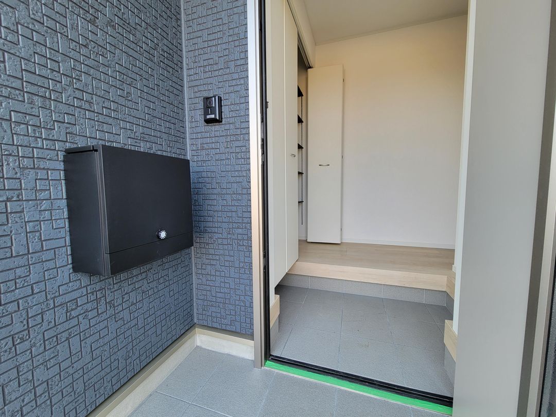 New 4LDK House in Tsuyama, Okayama with EV Charging & Seismic Damping - Thumbnail 3