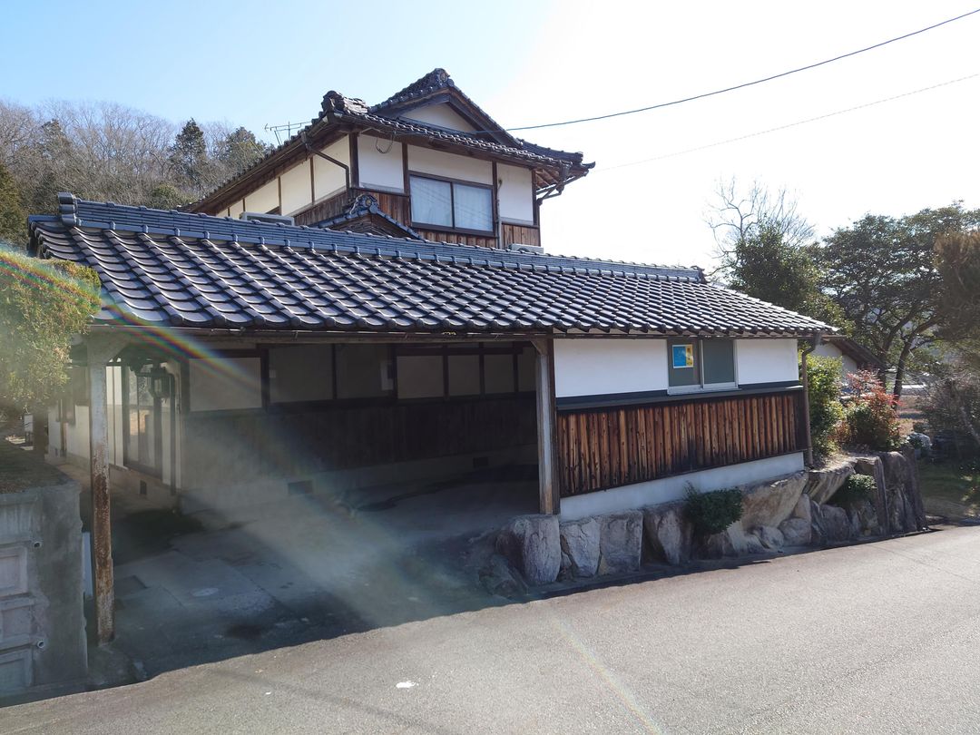 5LDK Country House for Sale in Misaki, Okayama with 125 Tsubo Land - Thumbnail 2