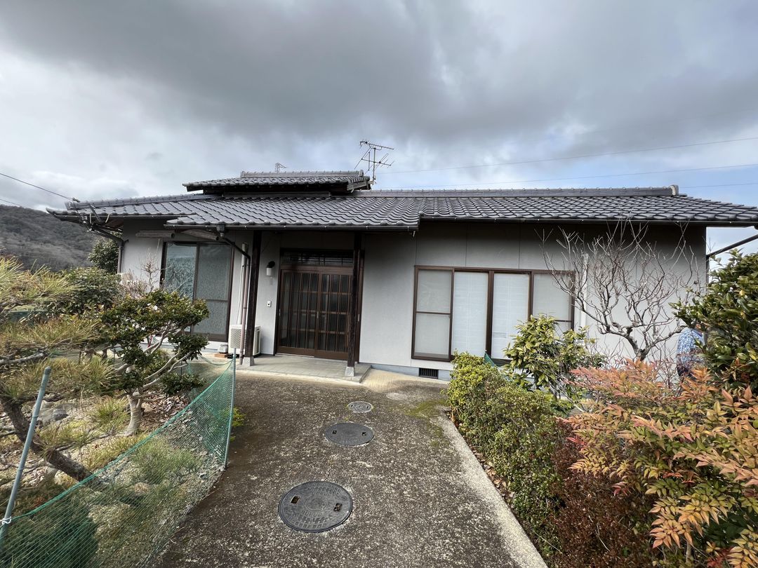 7DK Home with Detached Guest House & Garden in Tsuyama, Okayama - Thumbnail 2