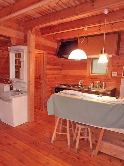 Rustic Log House in Hiruzen Mountains, Maniwa City — Image 4, Maniwa, Okayama