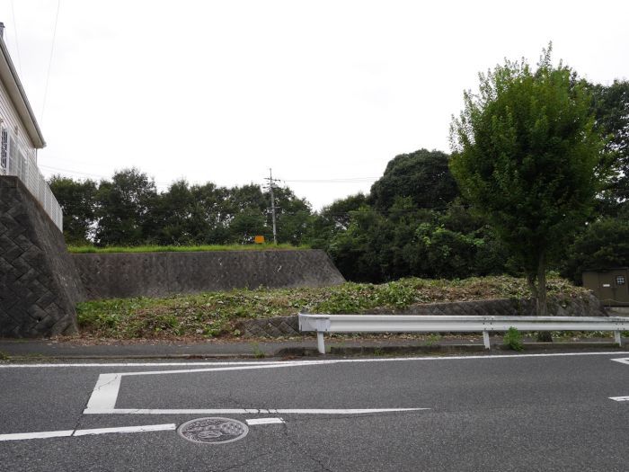 85-Tsubo Corner Residential Land for Sale in Kasaoka, Okayama - Thumbnail 3
