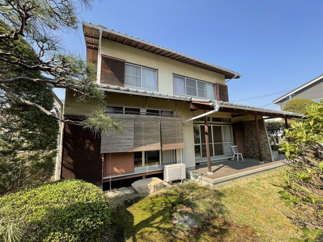 104.97 Tsubo Land with 54-Year-Old House in Okayama Naka Ward - Thumbnail 3