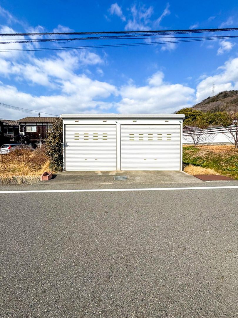 94 Tsubo Land for Sale in Kurashiki, Okayama - Near Sea & Mountains - Thumbnail 2