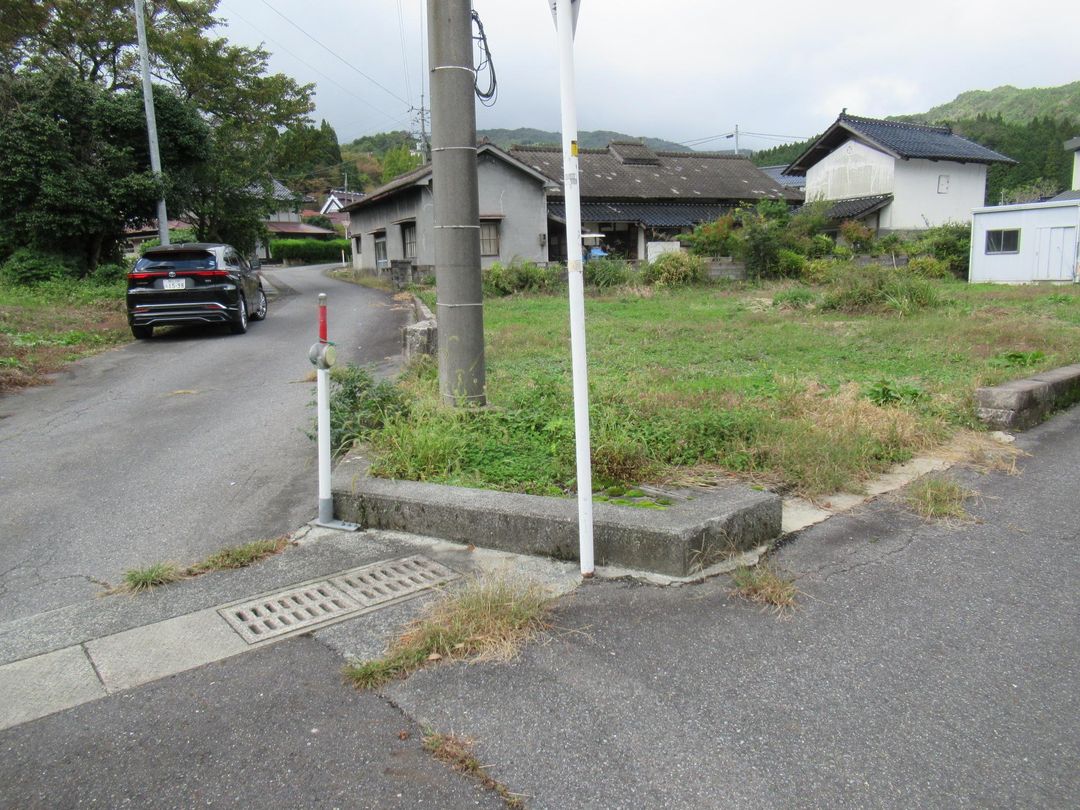 Vacant Land for Sale in Kamisaibara, Okayama - 384.49 sqm Corner Lot - Thumbnail 3