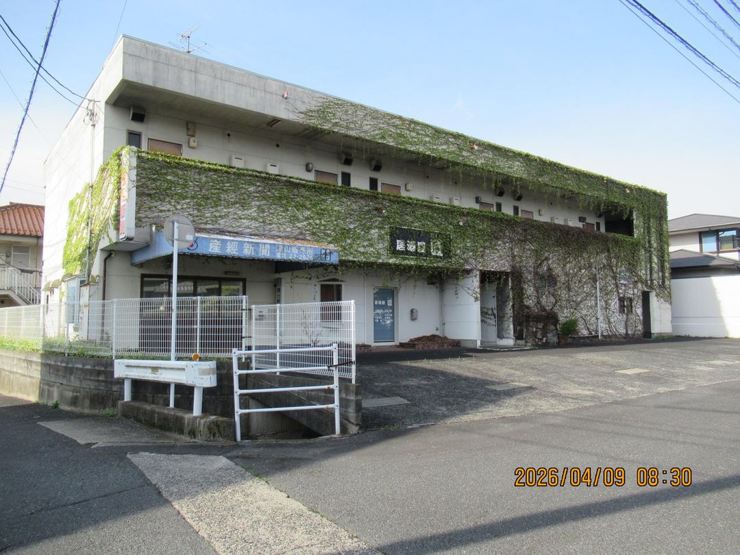 Commercial Building with 6 Residential Units in Tsuyama, Okayama - Thumbnail 2