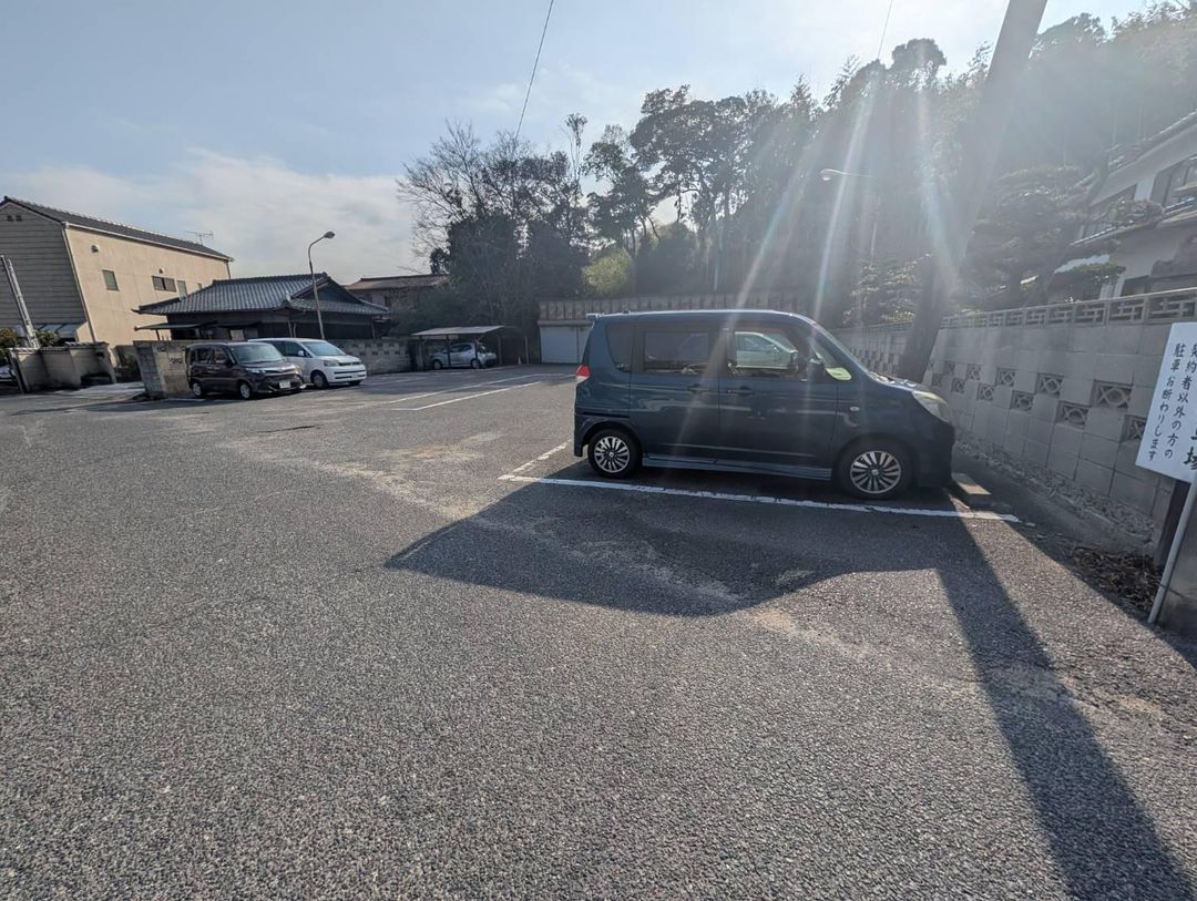 Land for Sale in Tamano, Okayama with Parking Income - Thumbnail 3
