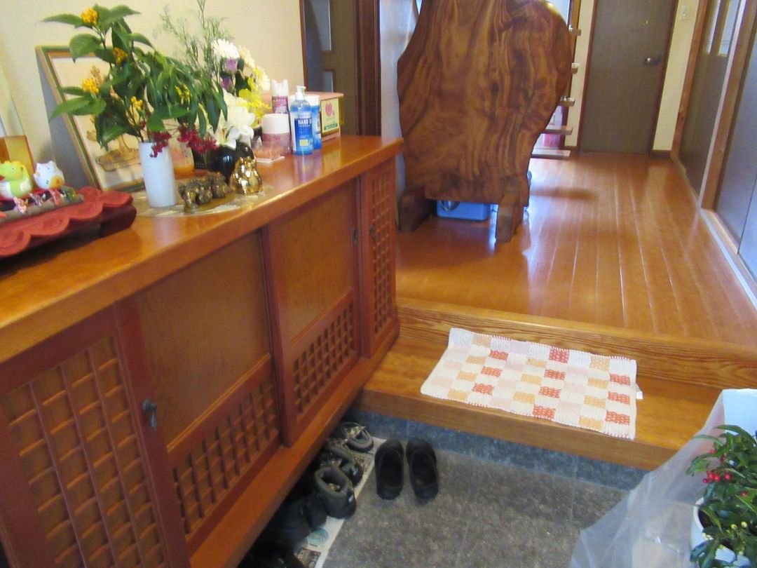 Used House with Shop & Parking for 6 Cars in Tsuyama - Thumbnail 3