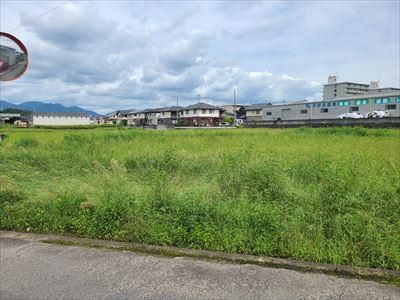 1,148 sqm Land Plot with Mountain Views in Tsuyama, Okayama - Thumbnail 2