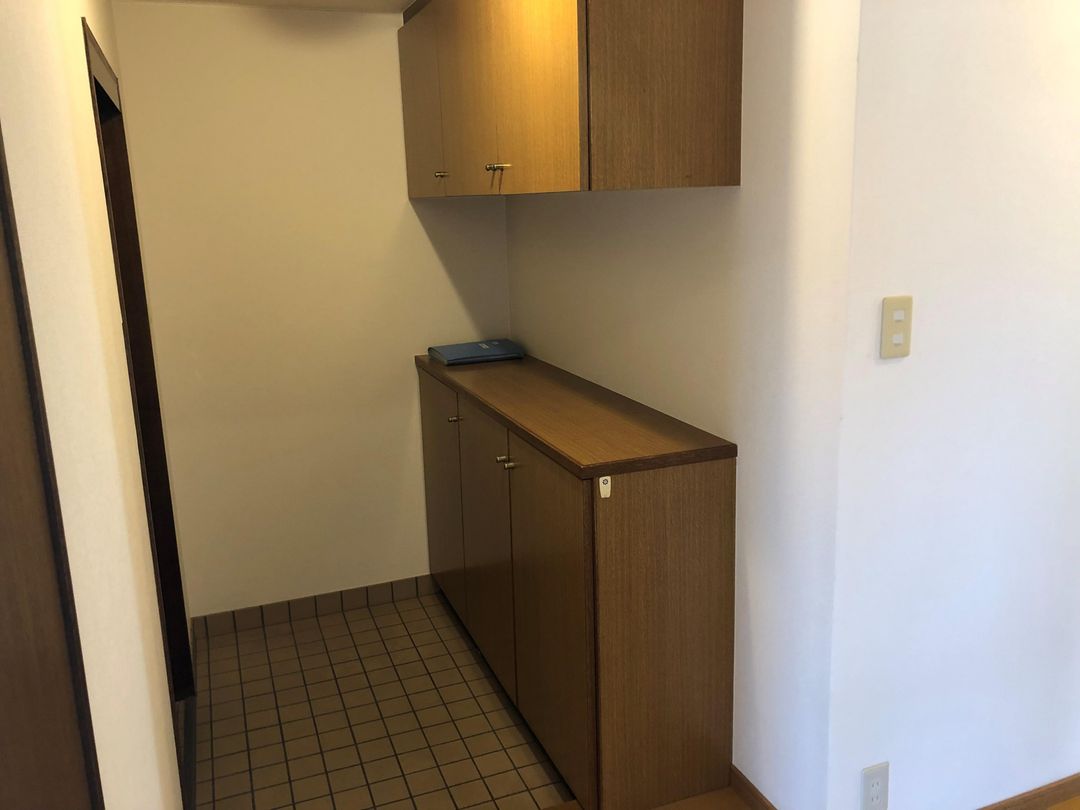 Renovated 3LDK Corner Apartment 84.78m² in Okayama City - Thumbnail 4