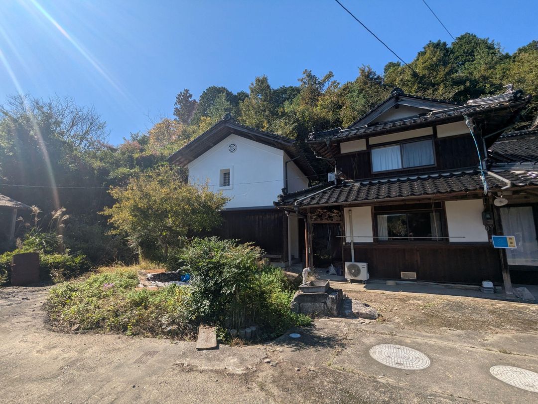 12LDK Detached House for Sale in Kagamino, Okayama - Thumbnail 2