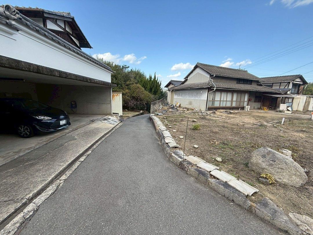 175 Tsubo Land for Sale in Kurashiki, Okayama | Corner Lot - Thumbnail 2