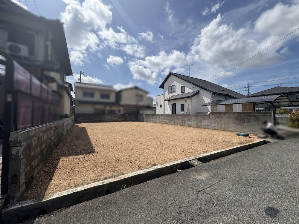 208.92 sqm Residential Land for Sale in Okayama City's Kita Ward - Thumbnail 2