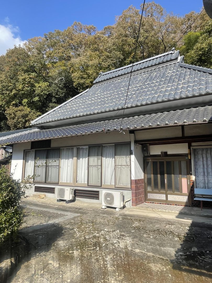 Land with Old House & Warehouse for Country Living in Bizen, Okayama - Thumbnail 2