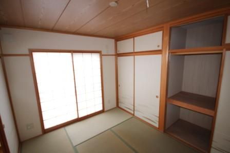 Okuizumo Town Public Housing 2DK Apartment for Rent - Thumbnail 3