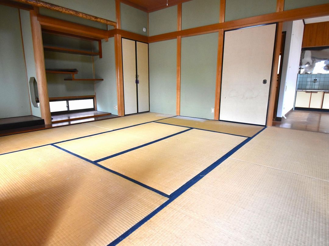 Spacious 2LDK Single-Story Home on 610 Tsubo Land in Mimasaka - Thumbnail 3