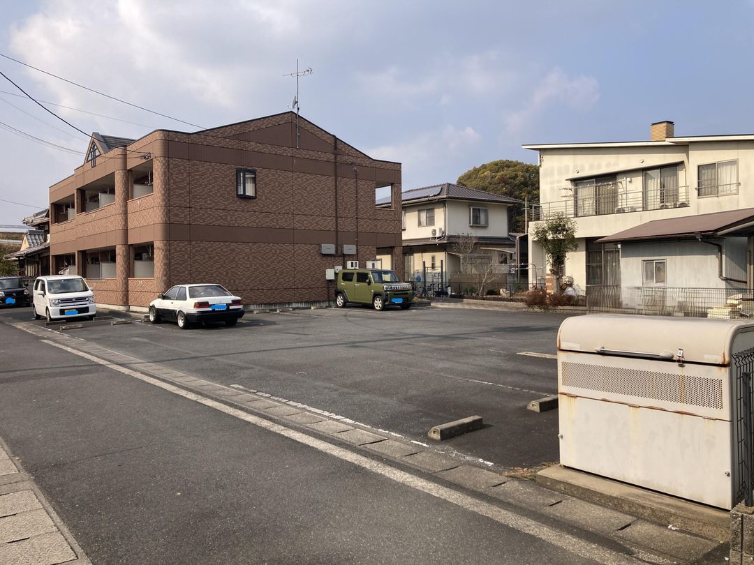 Piazza Sari Apartment Building for Sale in Soja, Okayama - Thumbnail 2