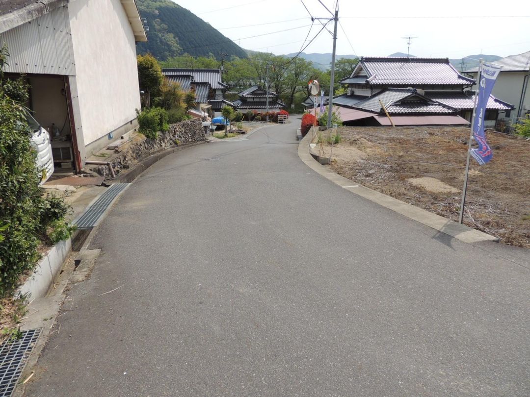 239 sqm Land Plot for Sale in Misaki Town, Okayama - Thumbnail 3