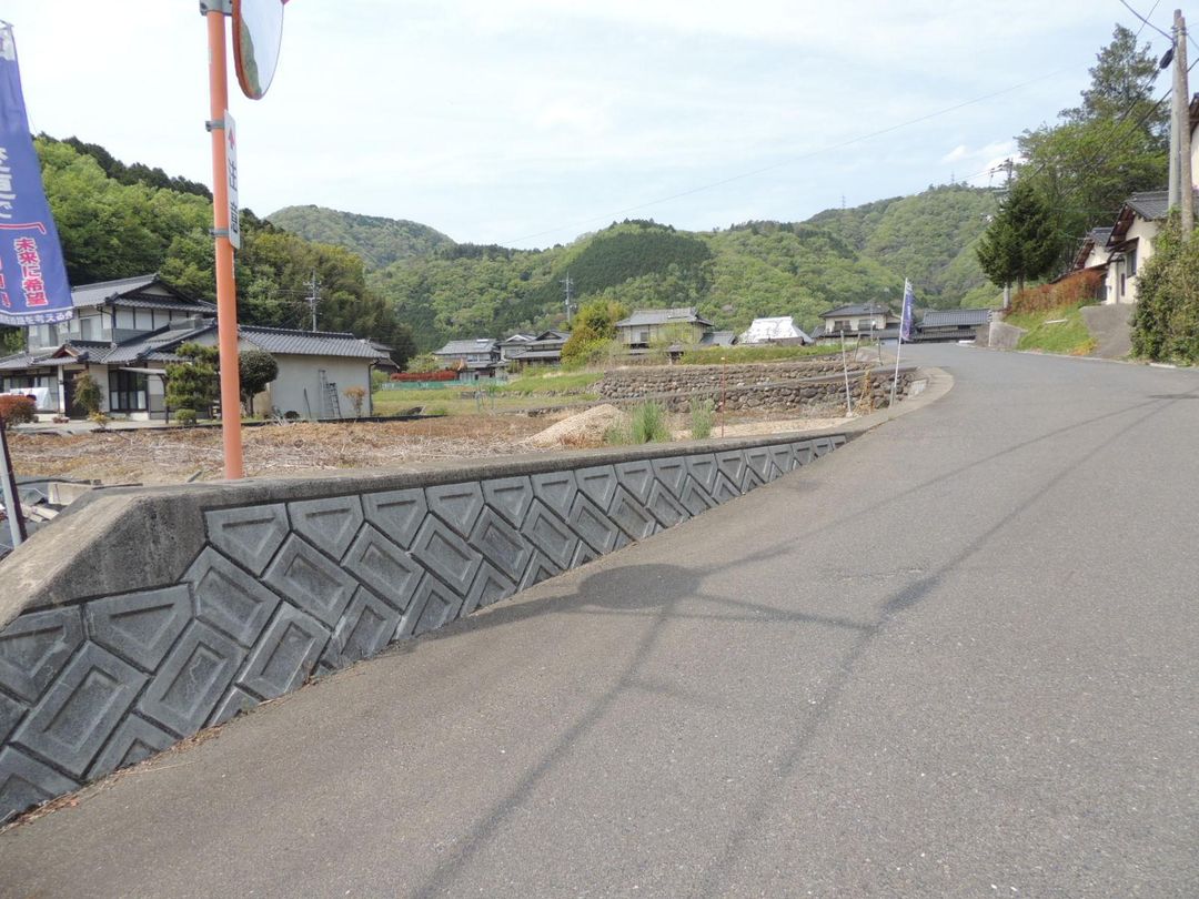 239 sqm Land Plot for Sale in Misaki Town, Okayama - Thumbnail 2