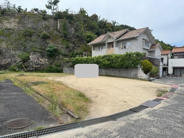 Residential Land for Sale in Tamano, Okayama - 198.6 sqm Plot - Thumbnail 2