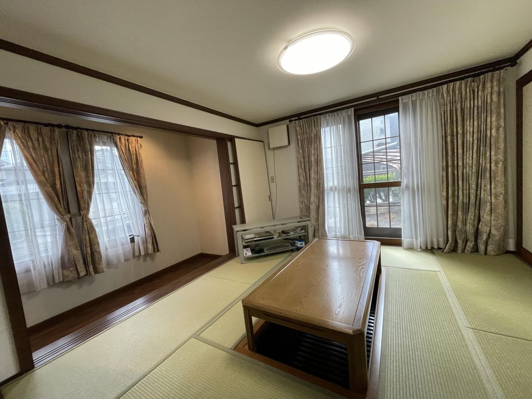7LDK Spacious 3-Story House for Sale in Tsuyama, Okayama - Thumbnail 4