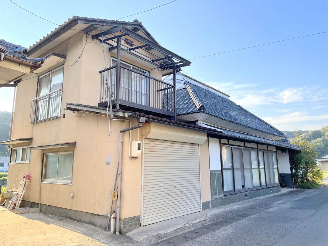 Land with Old House for Sale in Oi, Okayama City - Image 1