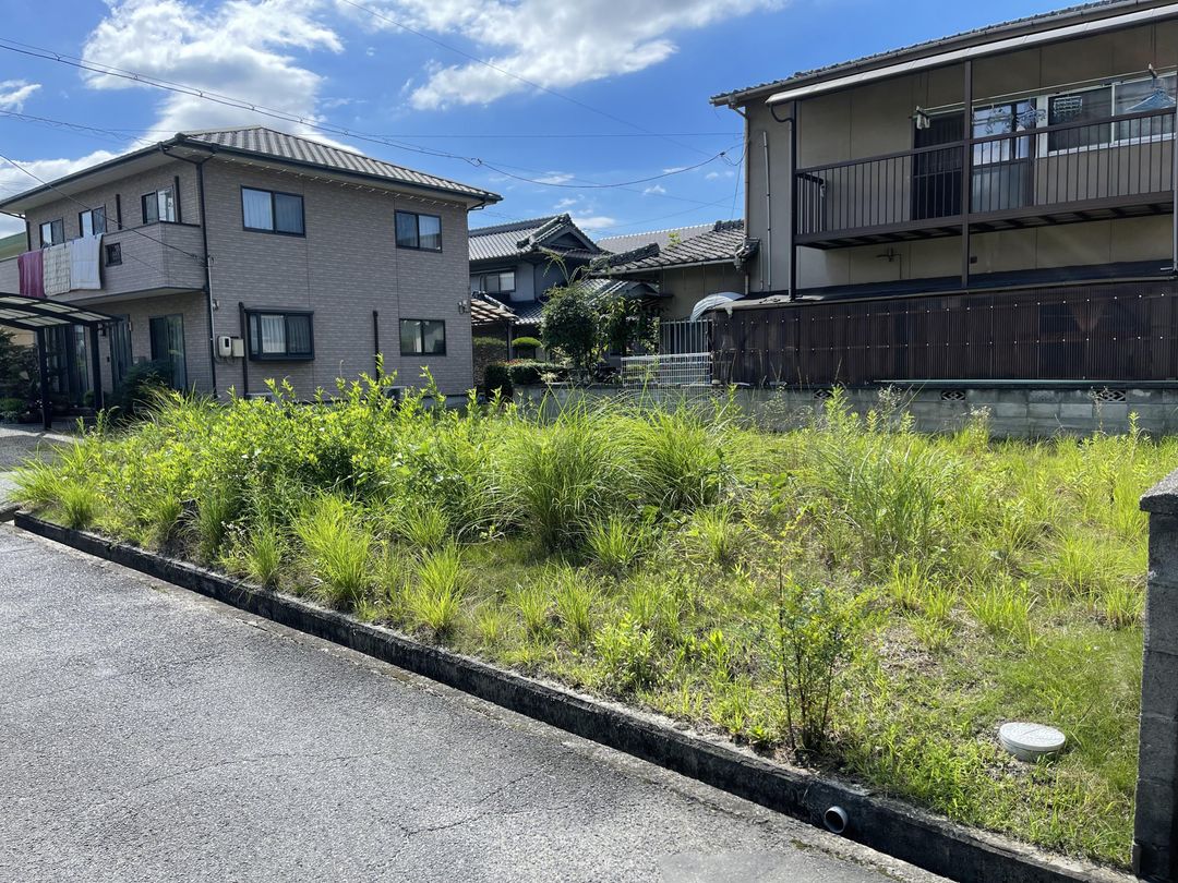 South-Facing Corner Land for Sale in Kasuga-dai, Kasaoka, Okayama - Thumbnail 2