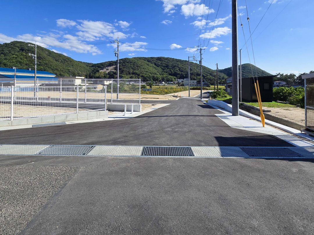 Spacious Land for Sale in Kibitsu, Okayama - 16-Lot Development - Thumbnail 3