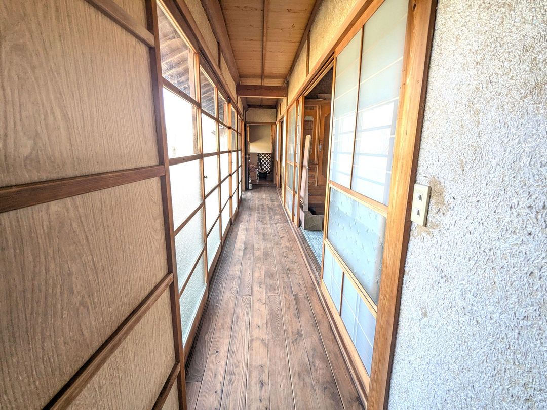 6LDK Detached House with Large Land and Parking in Mimasaka - Thumbnail 4