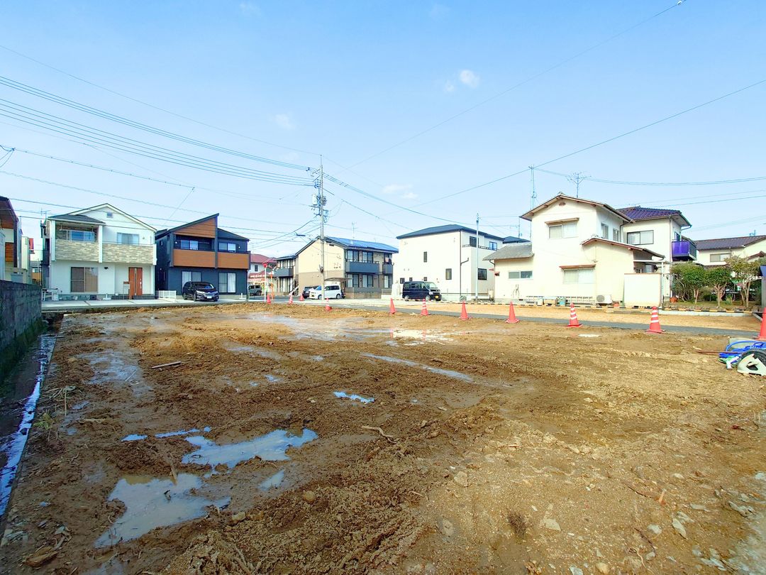 90.75 Tsubo Corner Residential Land for Sale in Okayama City Kita Ward - Thumbnail 3