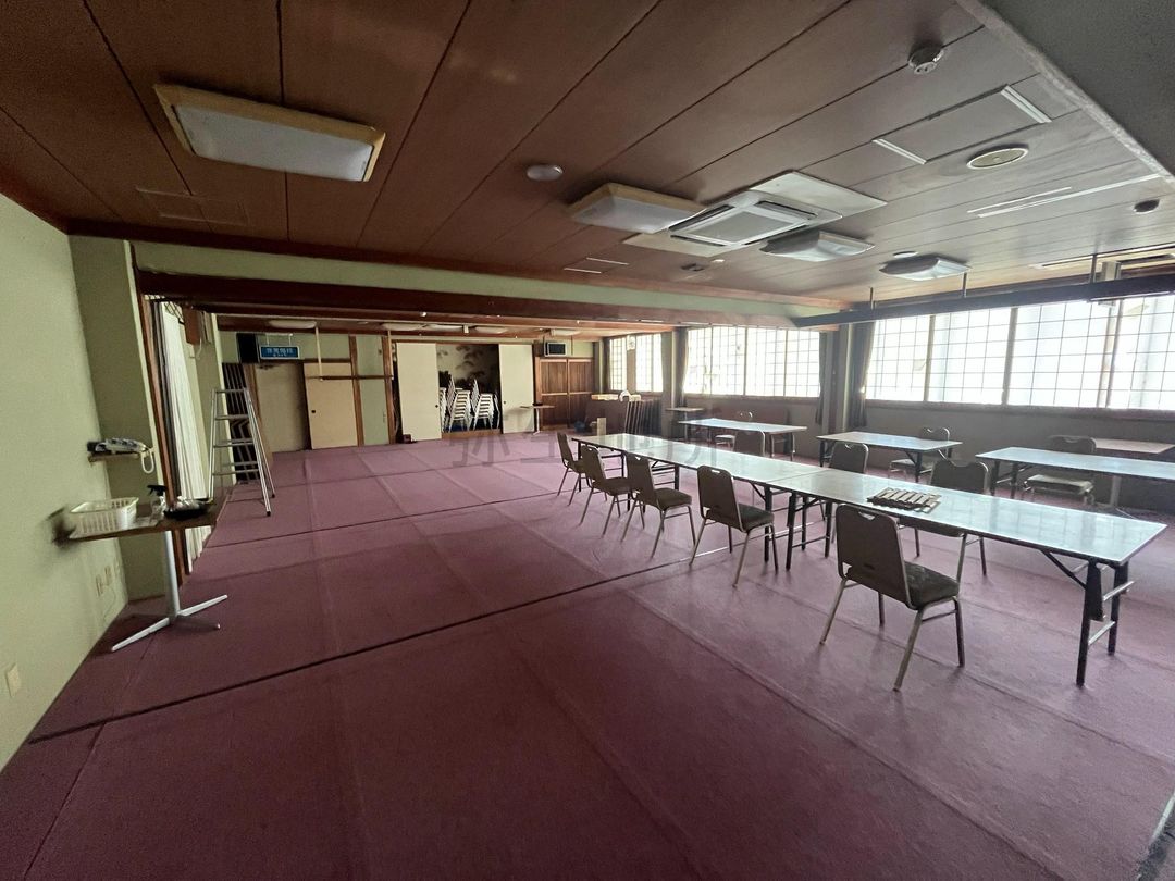 6-Story Former Inn with Parking Lot in Bizen City, Okayama - Thumbnail 4