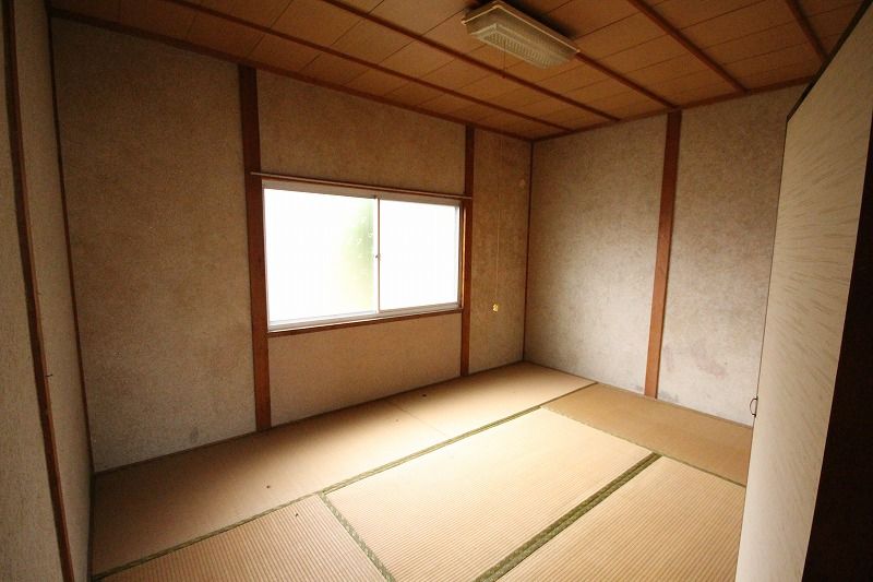 Nimi Apartment Building for Sale in Maniwa, Okayama - 10 Million JPY - Thumbnail 3