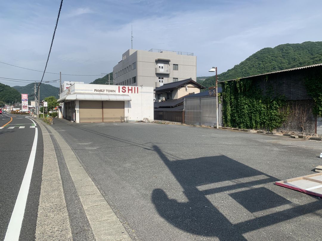 Former Clothing Store for Sale in Takahashi, Okayama - 741 sqm Land - Thumbnail 2
