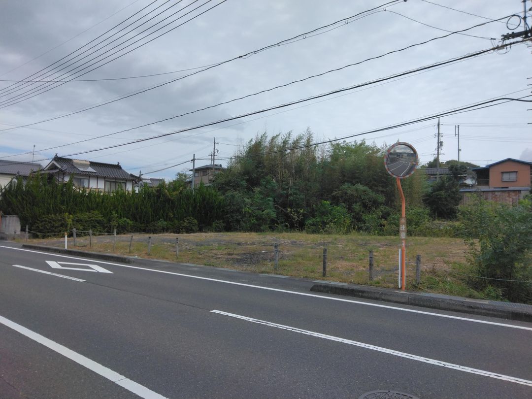 818 sqm Land for Sale in Misaki, Okayama with Mountain Views - Thumbnail 3