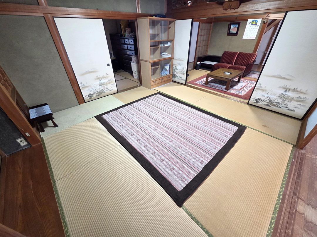 6DK Detached House with Large Land & Free Parking in Kagamino - Thumbnail 3