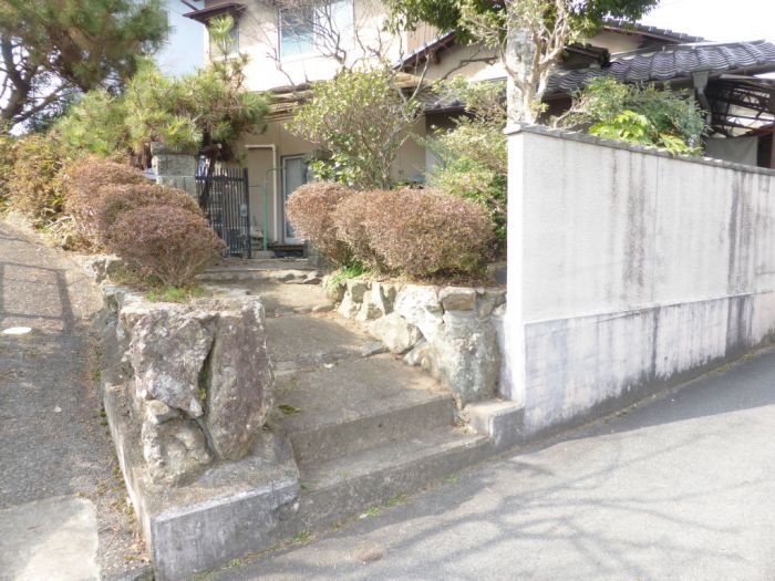 Land with House for Renovation in Tsuyama, Okayama - 348.41 sqm - Thumbnail 2