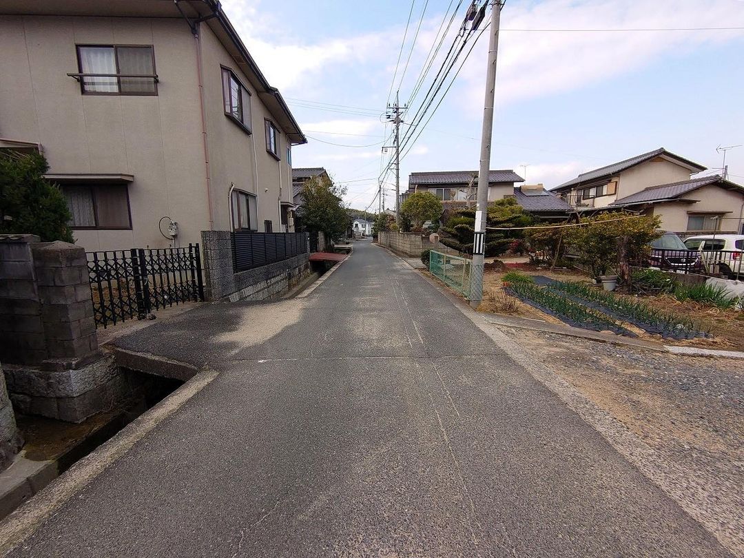 462 sqm Land Plot for Sale in Kurashiki, Okayama with Road Frontage - Thumbnail 4