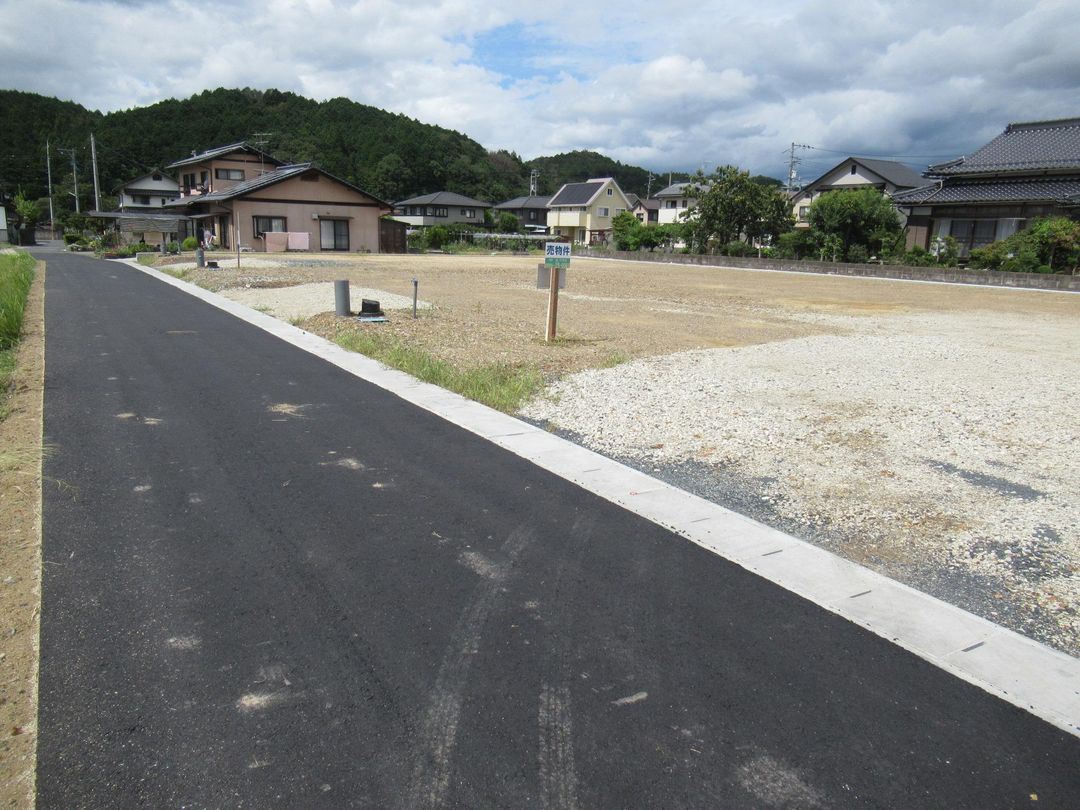 New 92.87 Tsubo Residential Plot for Sale in Kagamino, Okayama - Thumbnail 4