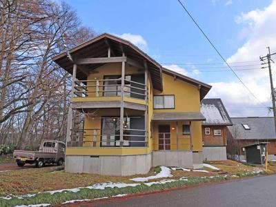 Mountain View Vacation Home in Hiruzen, Maniwa - 2LDK Villa — Image 1, Maniwa, Okayama