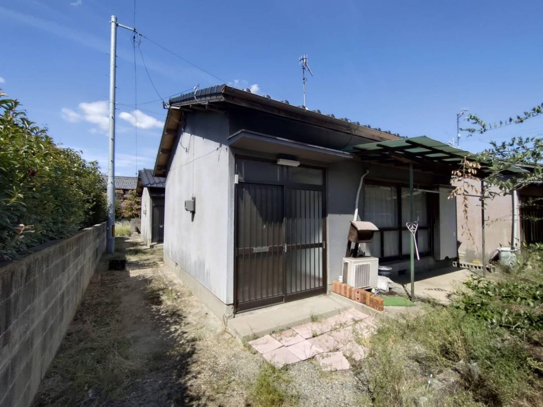 Multi-Unit House with Land for Sale in Kurashiki, Okayama - Thumbnail 2