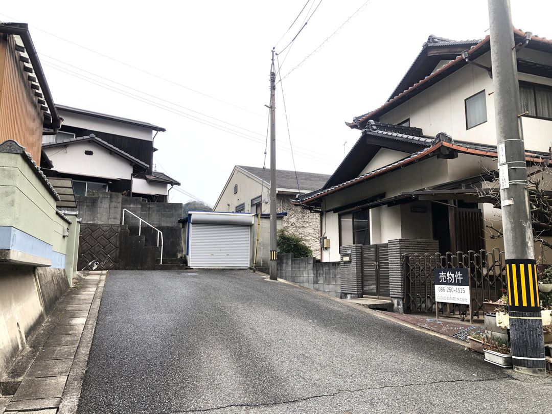 192.95 sqm Land for Sale in Tamano, Okayama - Near Sea & Mountains - Thumbnail 4