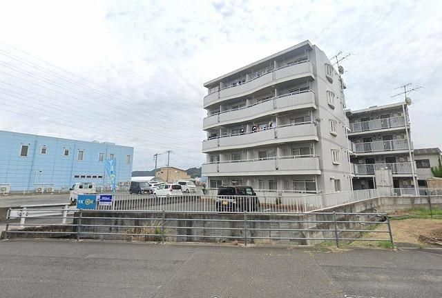 Kurashiki Apartment Building for Sale - 10.56% Yield, Solar Income - Thumbnail 2