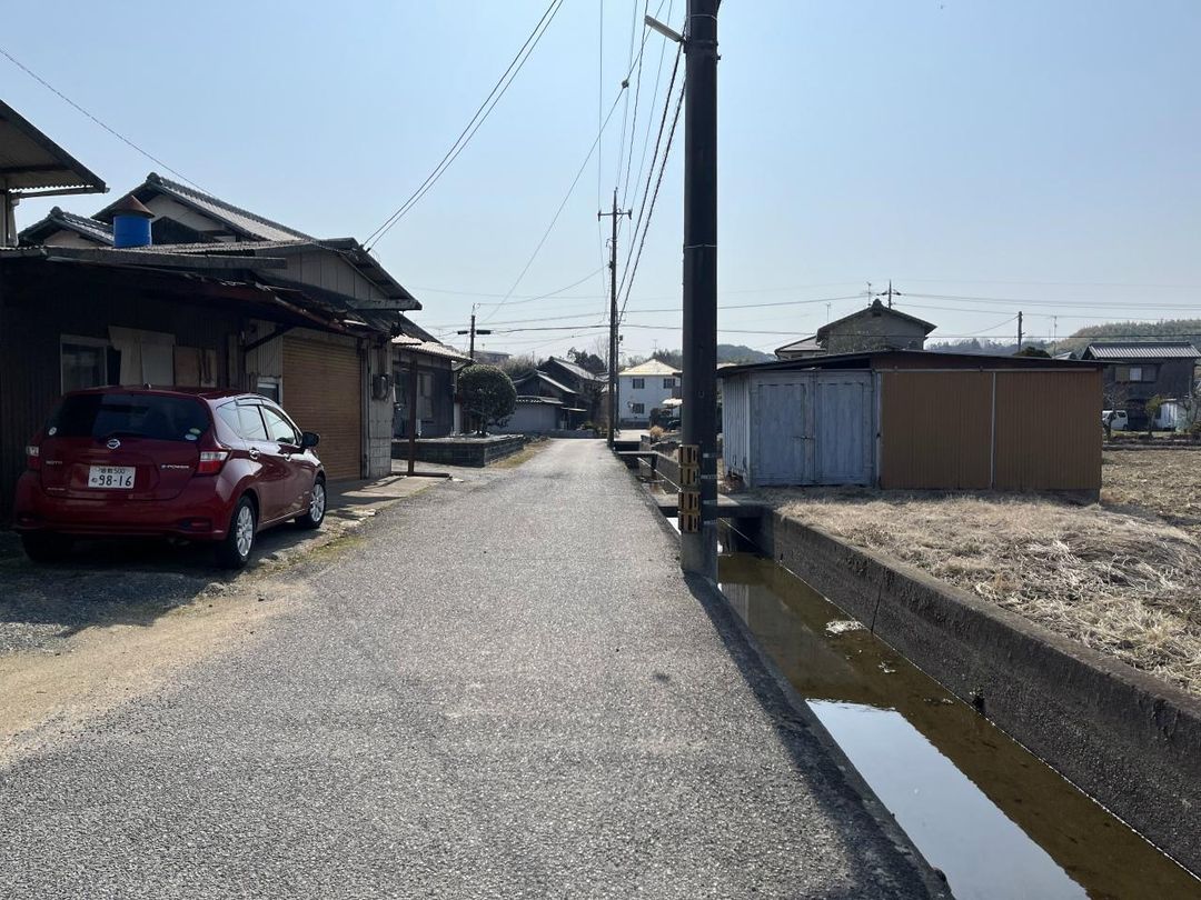 485-Tsubo Land Plot with Old House for Sale in Kurashiki, Okayama - Thumbnail 3